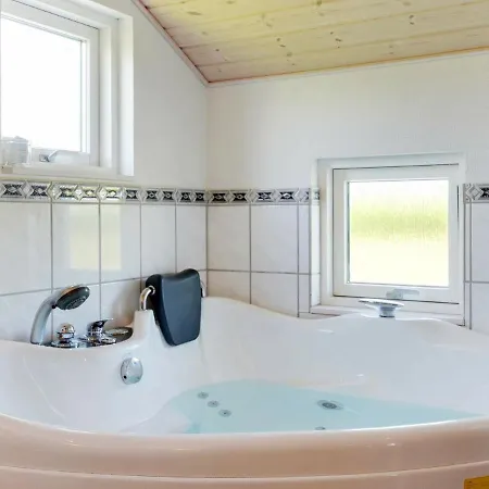 Luxury Retreat With - By Traum Hemmet