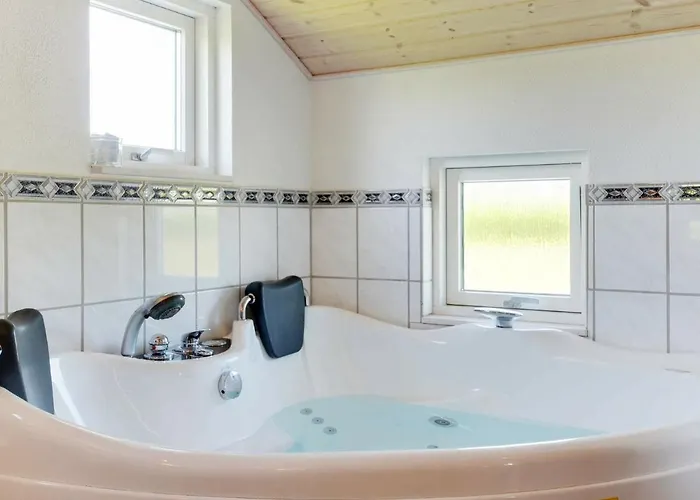 Luxury Retreat With - By Traum Hemmet